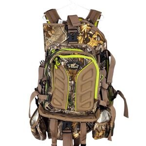 IN SIGHTS Hunting Internal Frame Backpack Mens Camo Bow Hunting MWP-RT